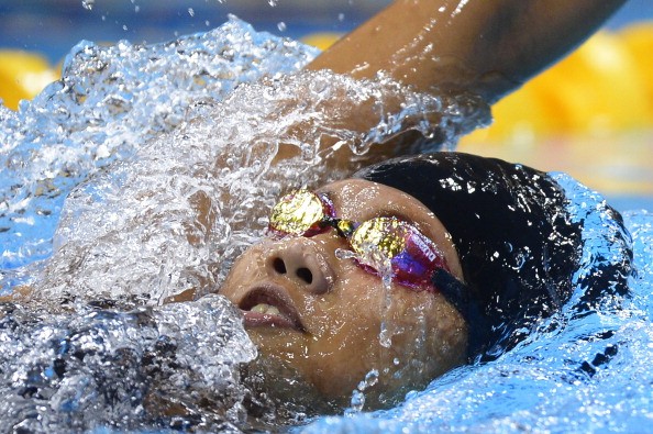 Ở vòng loại đầu tiên, Nguyễn Thị Ánh Viên xuất sắc vượt qua 3 tay bơi người Mexico, Phần Lan và Pakistan với thành tích 4’50”32.